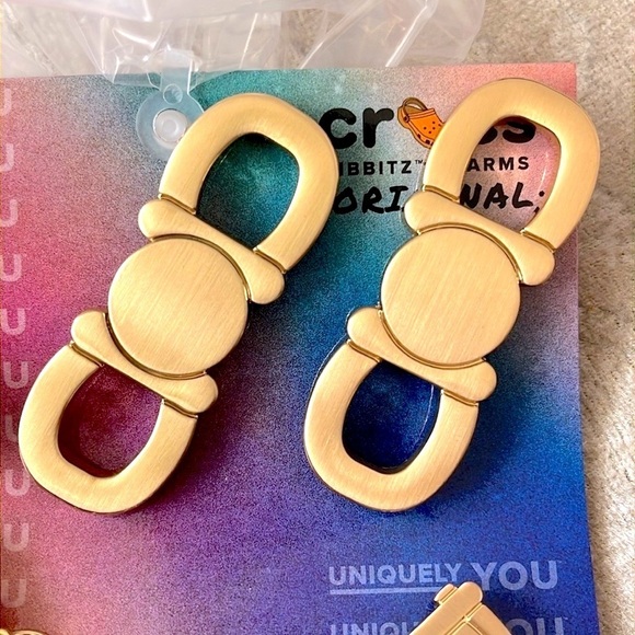 Brand New Crocs Jibbitz Charms Recollect Shoelery 5 Pk Gold Tone Metallic Chains - Picture 6 of 15
